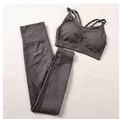 Seamless Yoga Set — High-Waist Leggings & Sports Bra for Women