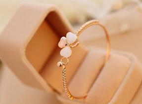 Clover Cat's Eye Stone Bracelet and Bangle