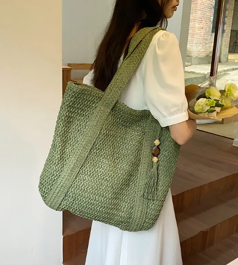 Women's Straw Shoulder Bag — Paper String Beach Tote with Mahogany Pendant