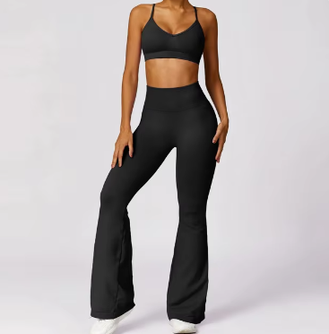 Women's Seamless Yoga Set — 2-Piece Bra & Leggings or Long Sleeve & Pants