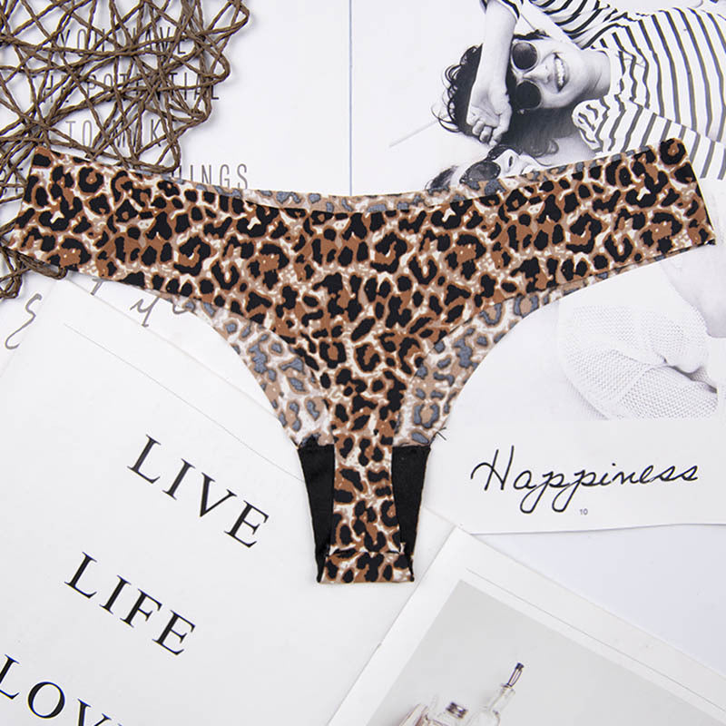 Seamless Women's Printed Thong Underwear in Ice Silk