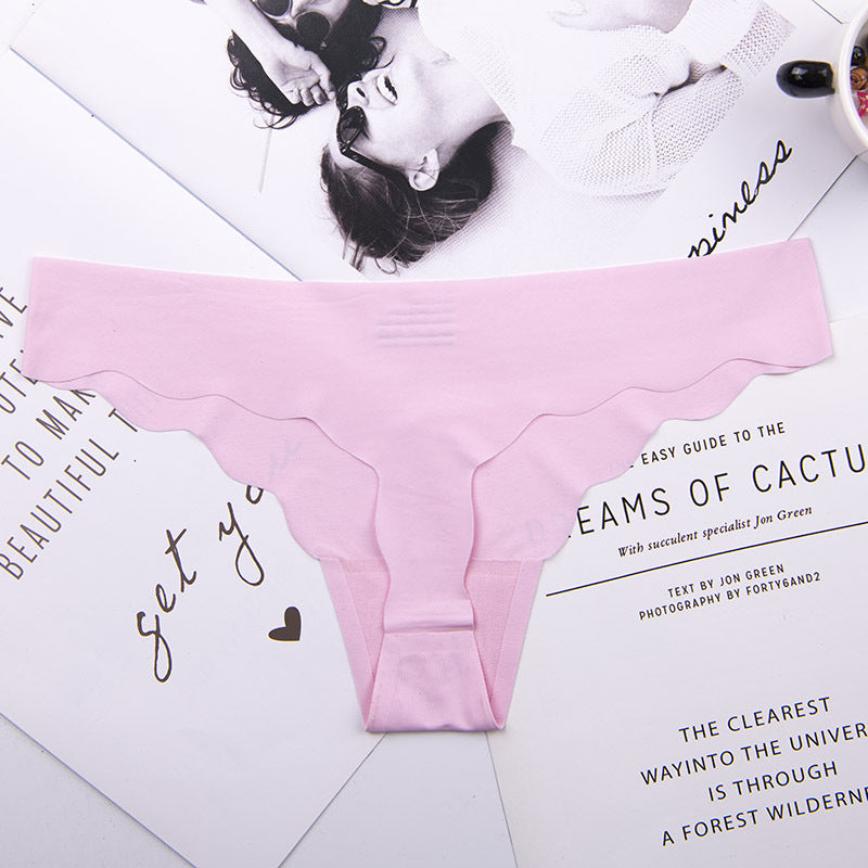 Seamless Women's Printed Thong Underwear in Ice Silk