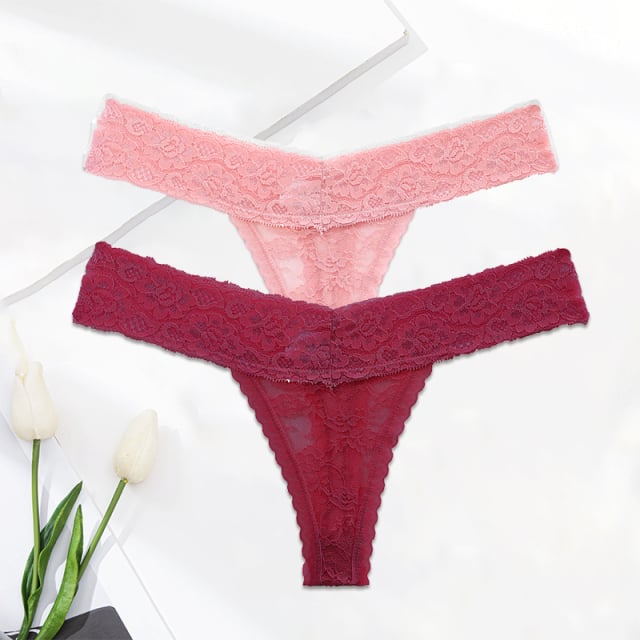 Ladies Solid Color Lace Thong Panties